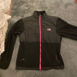 Black north face jacket